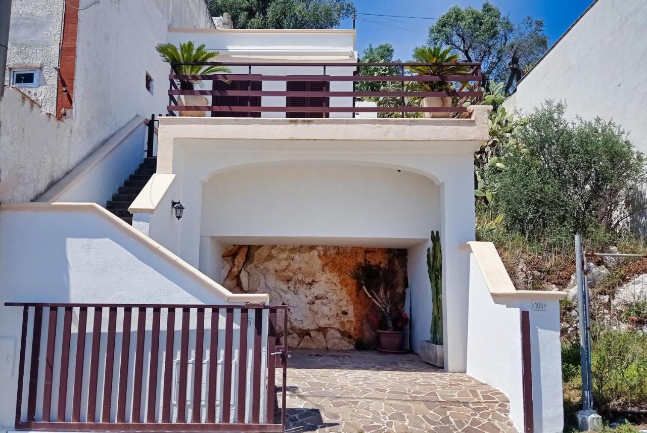 Marina Di Andrano - Alisso, Casa Vista Mare Con Parcheggio Privato E Wifi Villa Екстериор снимка